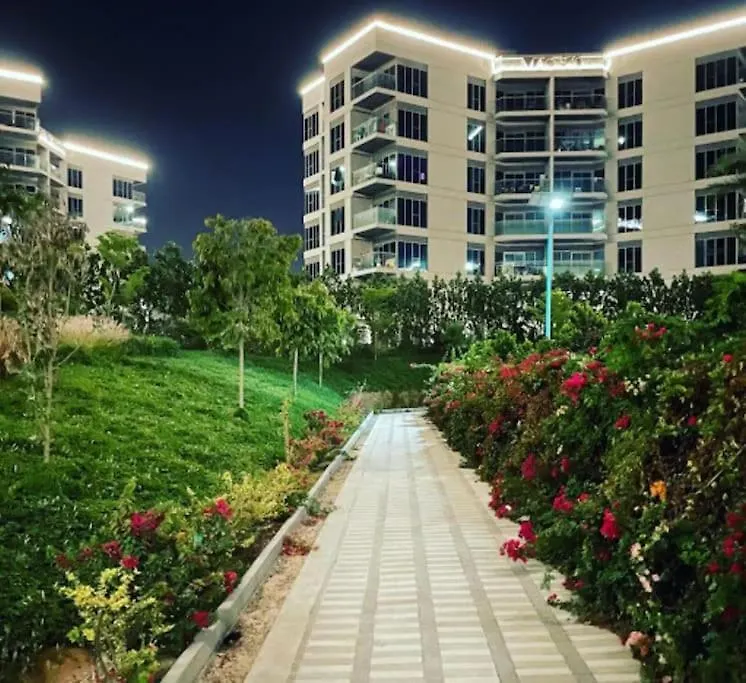 Elegant And Comfortably Furnished 2Brh Apartment In A Quiet Area! Dubai Vereinigte Arabische Emirate